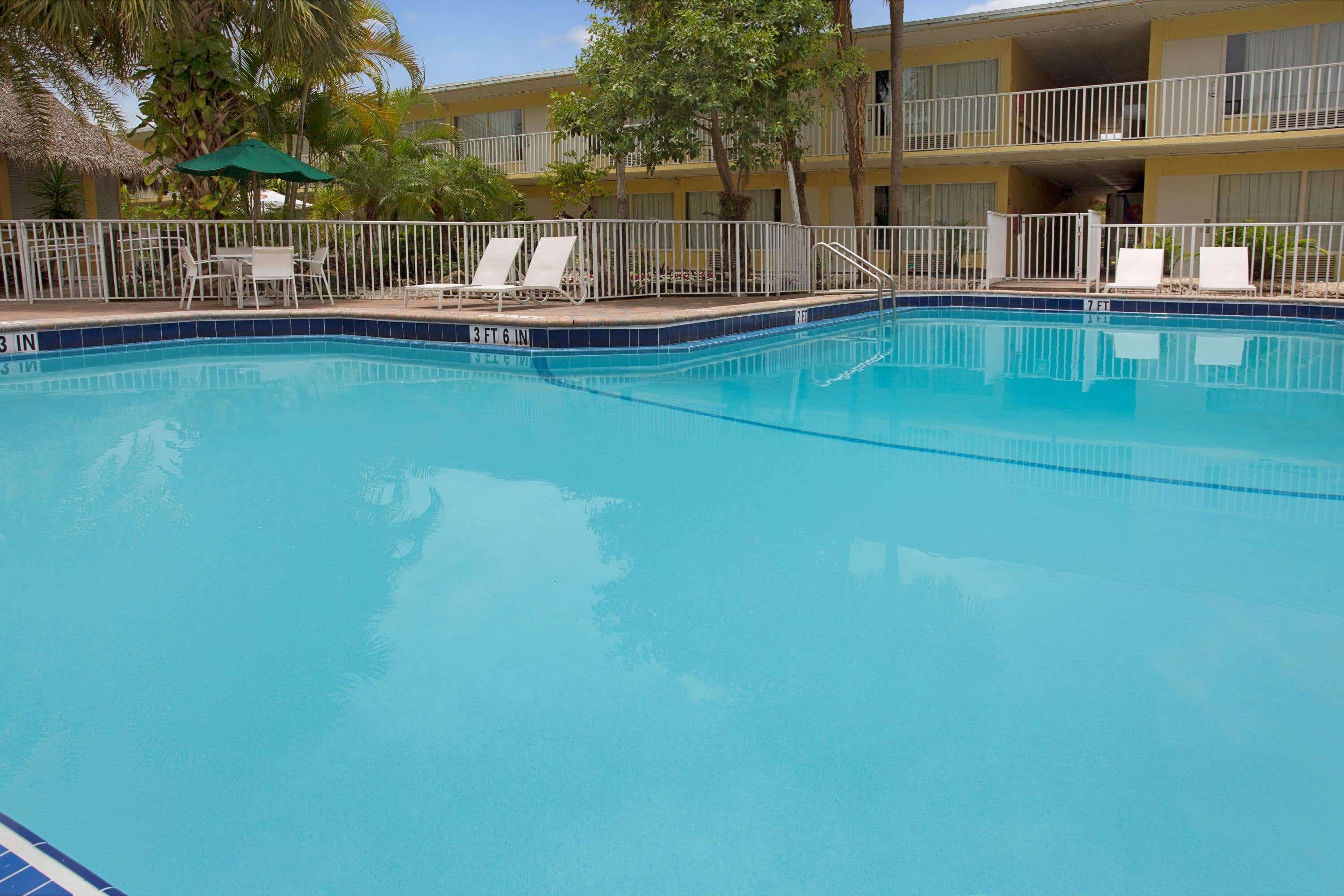 Ramada By Wyndham Fort Lauderdale Airport/Cruise Port Dania Beach Luaran gambar