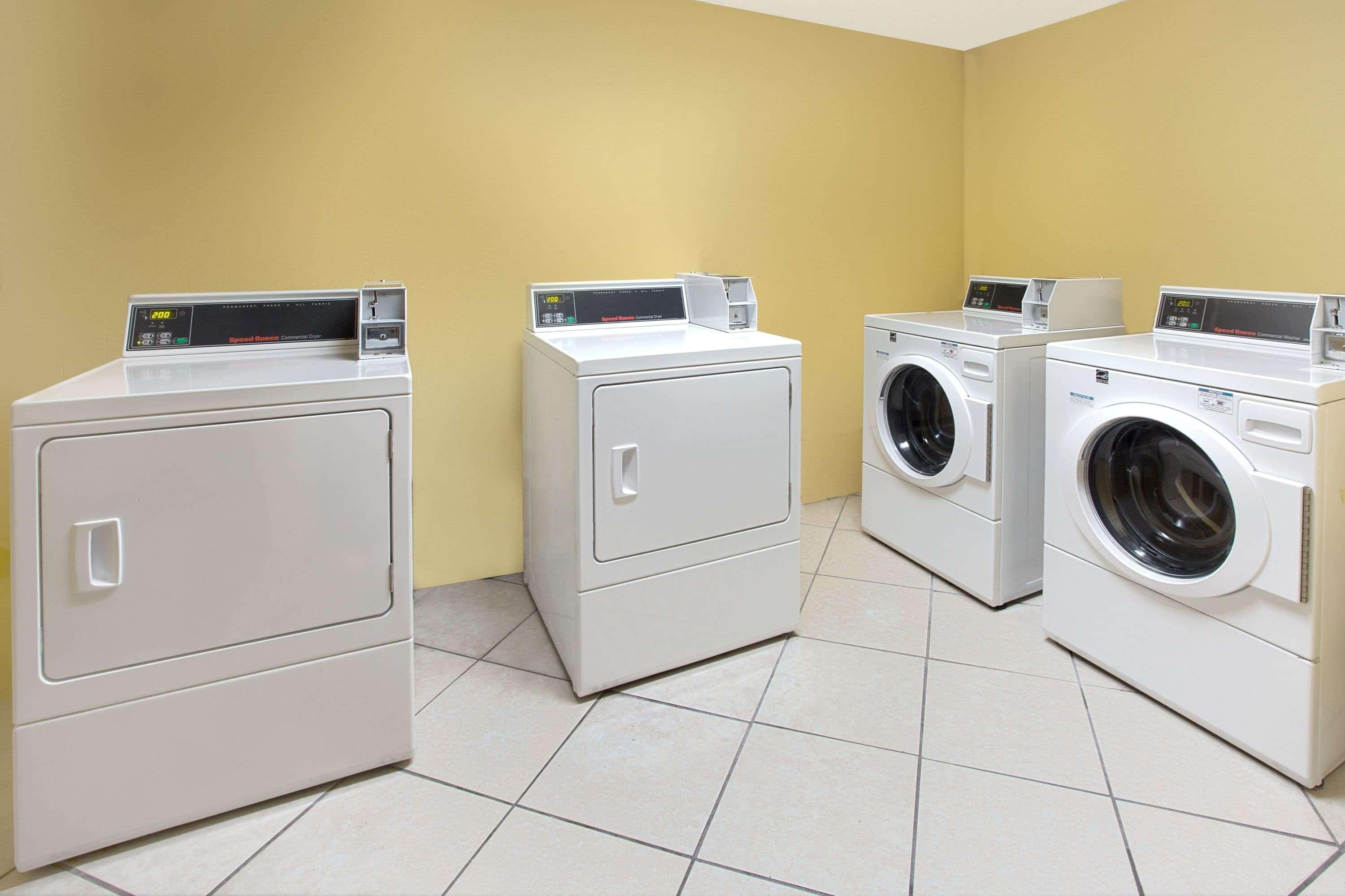 Ramada By Wyndham Fort Lauderdale Airport/Cruise Port Dania Beach Luaran gambar